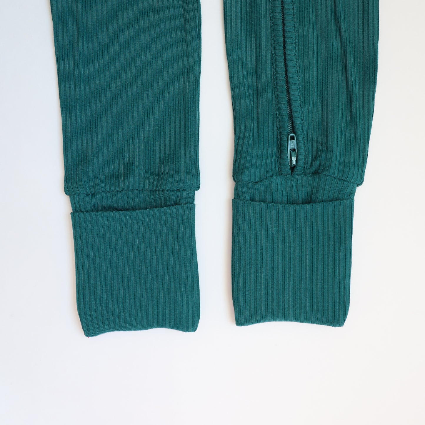 EVERGREEN RIBBED CONVERTIBLE ZIPPY